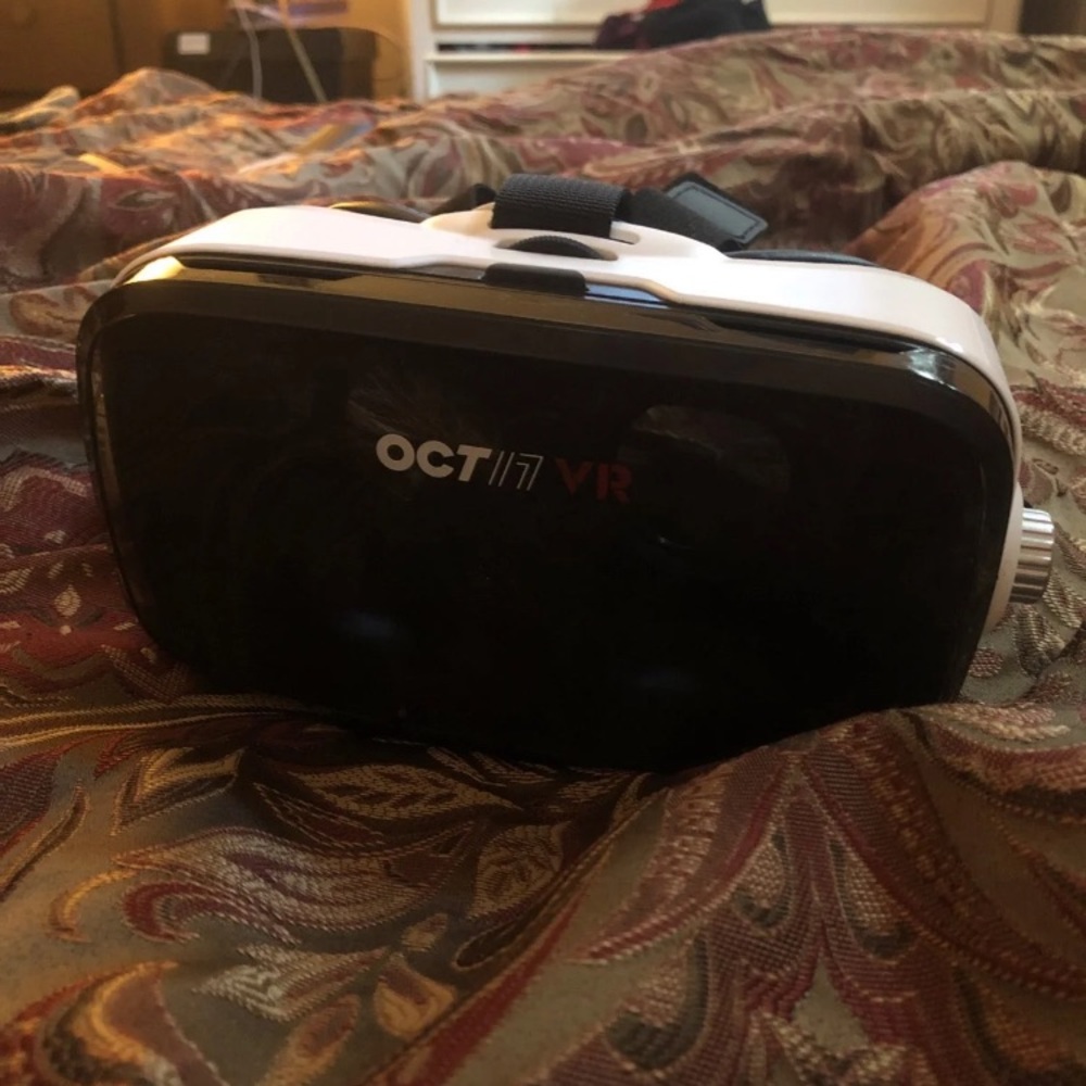 VR GLASSES - Picture 2 of 2